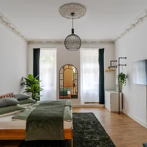 Apartment Stylische Altbauwohnung Zentral In Kreuzberger Kiezlage Berlin