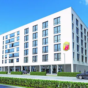 Hotel Super 8 By Wyndham West, Munich